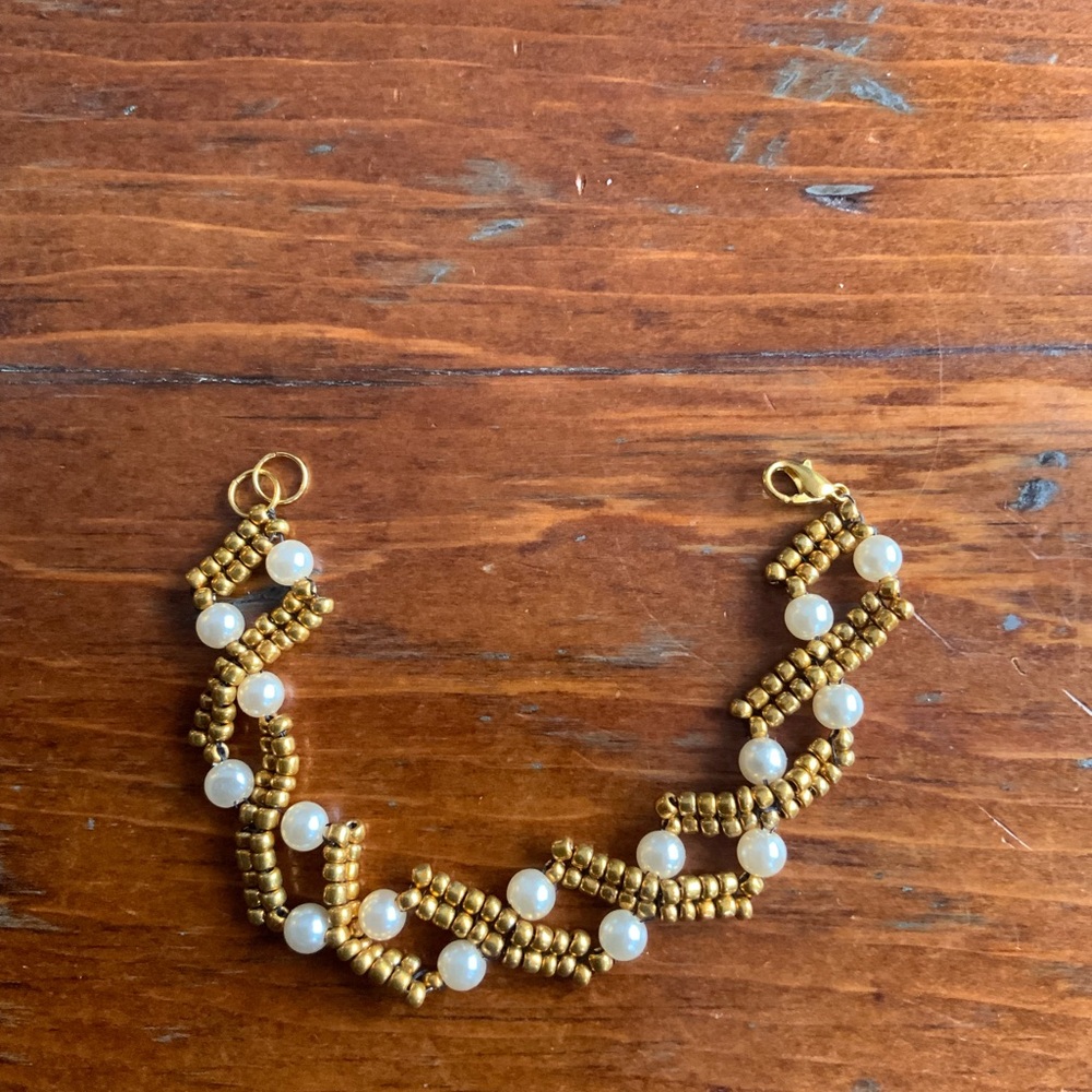 Hand Crafted Gold and Pearl Beaded Bracelet